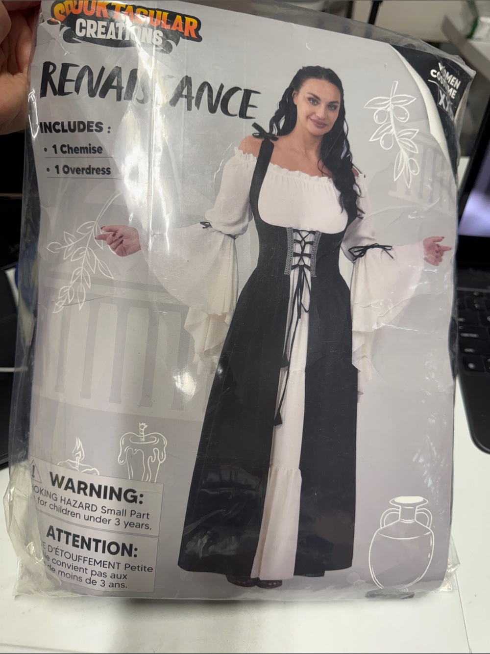 XXL renaissance women's costume Halloween